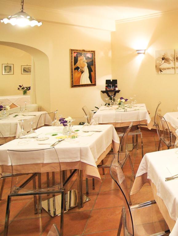 L' Antico Cortile Otel Caserta Dış mekan fotoğraf