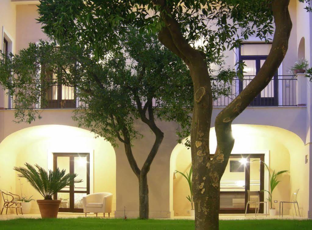 L' Antico Cortile Otel Caserta Dış mekan fotoğraf